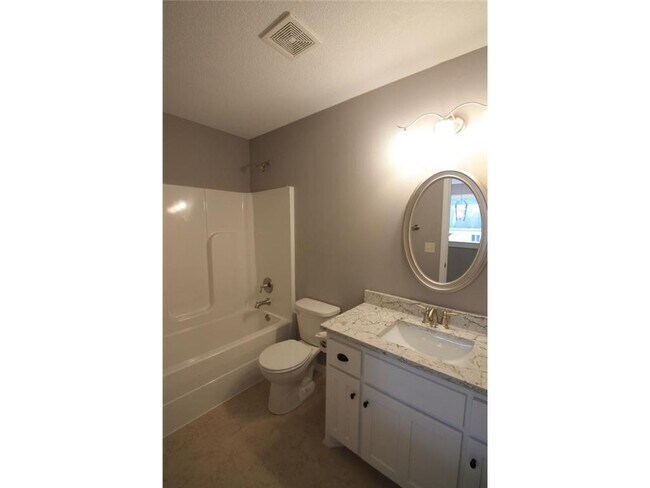 Building Photo - 232 Wildwood Ave