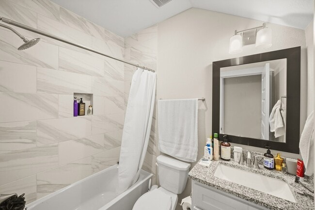 Building Photo - 10936 Keaton Landing Dr