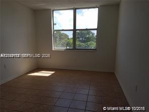 Building Photo - 1800 Sans Souci Blvd