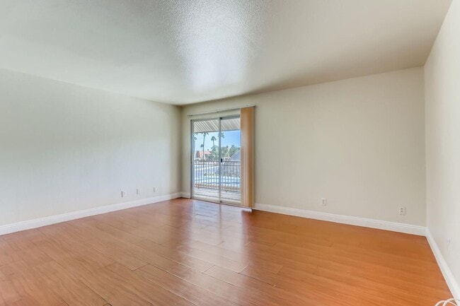 Building Photo - 5229 Indian River Dr