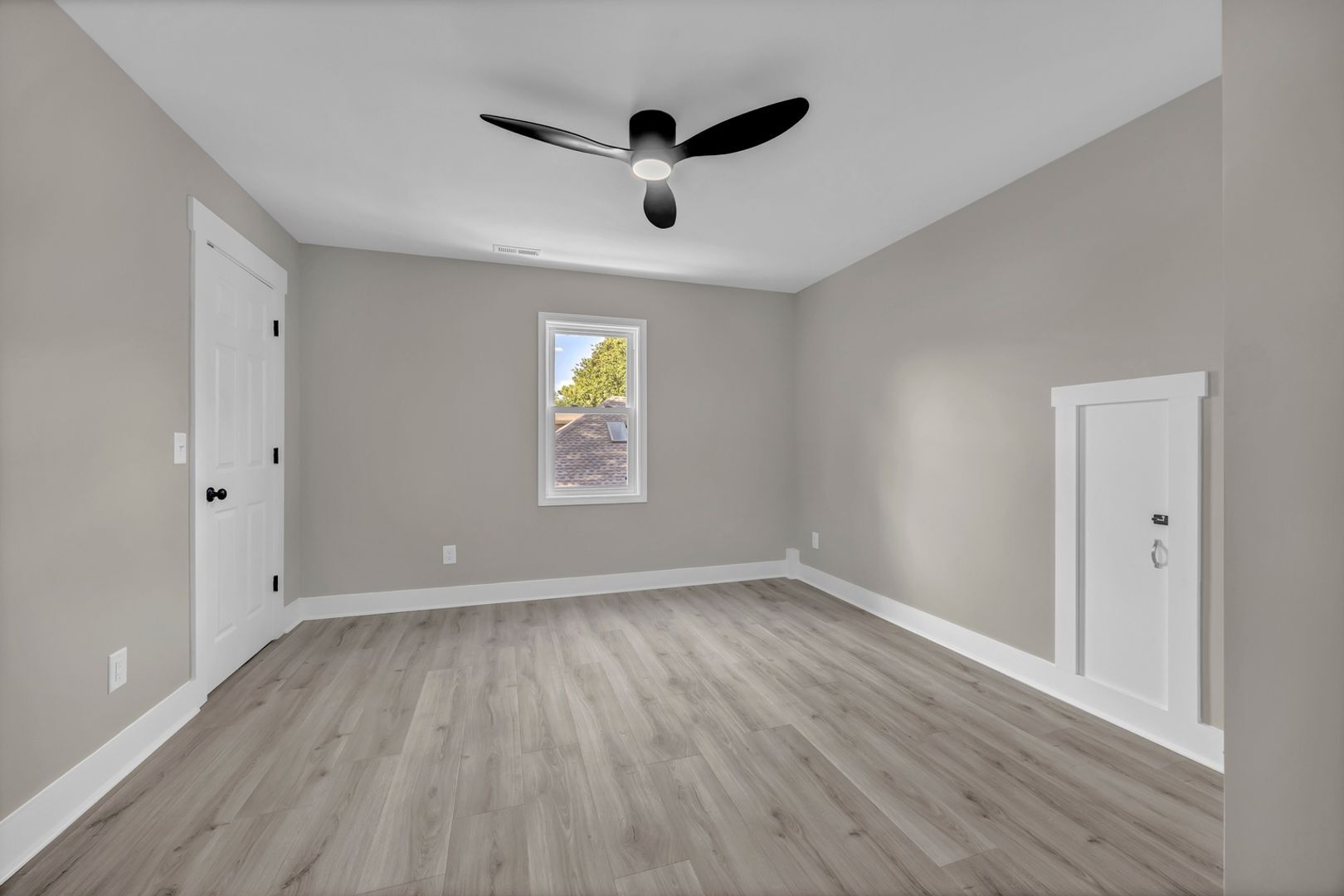 Building Photo - 101 Sixth St N