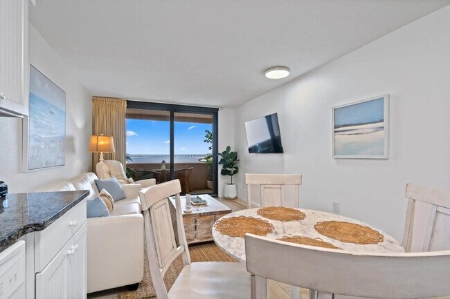 Building Photo - 500 Gulf Shore Dr