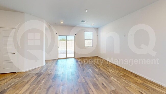 Building Photo - 7110 W Ferntree Ln