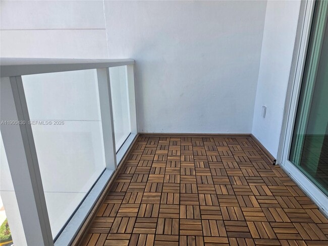 Building Photo - 5880 Collins Ave