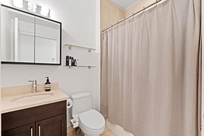 Building Photo - 110 Tidewater St