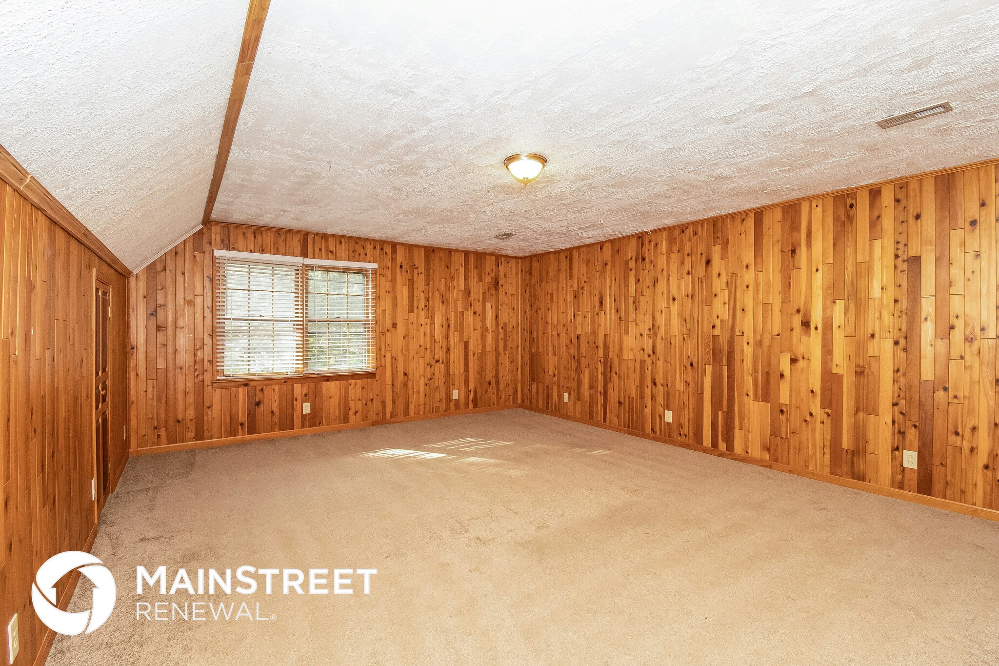 Building Photo - 175 Woodsong Dr