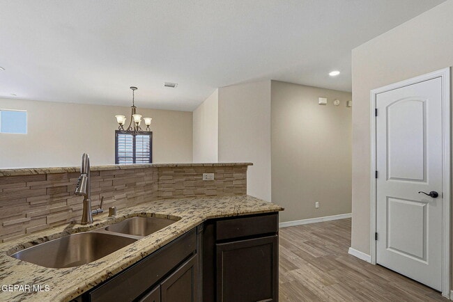 Building Photo - 2157 Honour Point Pl