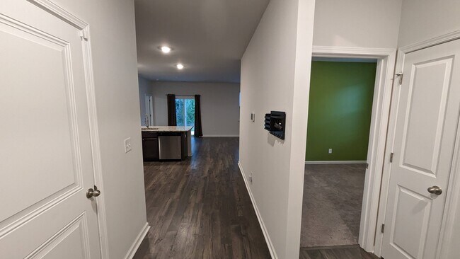 Building Photo - 280 Forestbrook Cove Cir