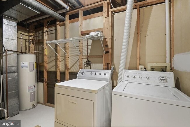 Building Photo - 10500 Grove Ridge Pl