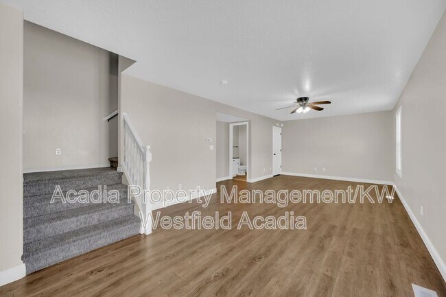 Building Photo - 25 E 2250 N