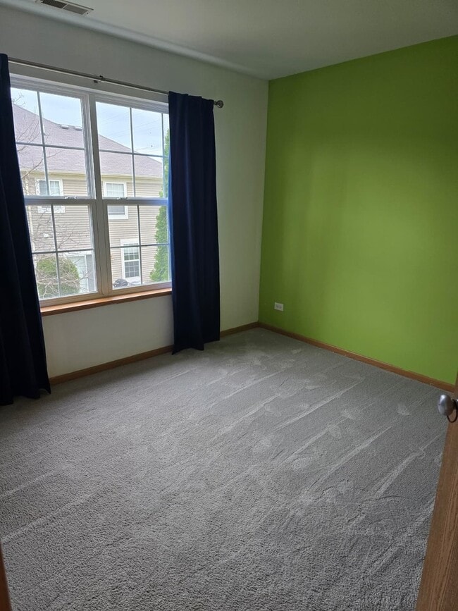 Building Photo - 549 S Jade Ln