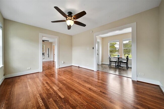 Building Photo - 4821 Rusk St
