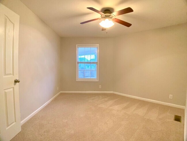 Building Photo - 3771 N Cindy Jo Dr
