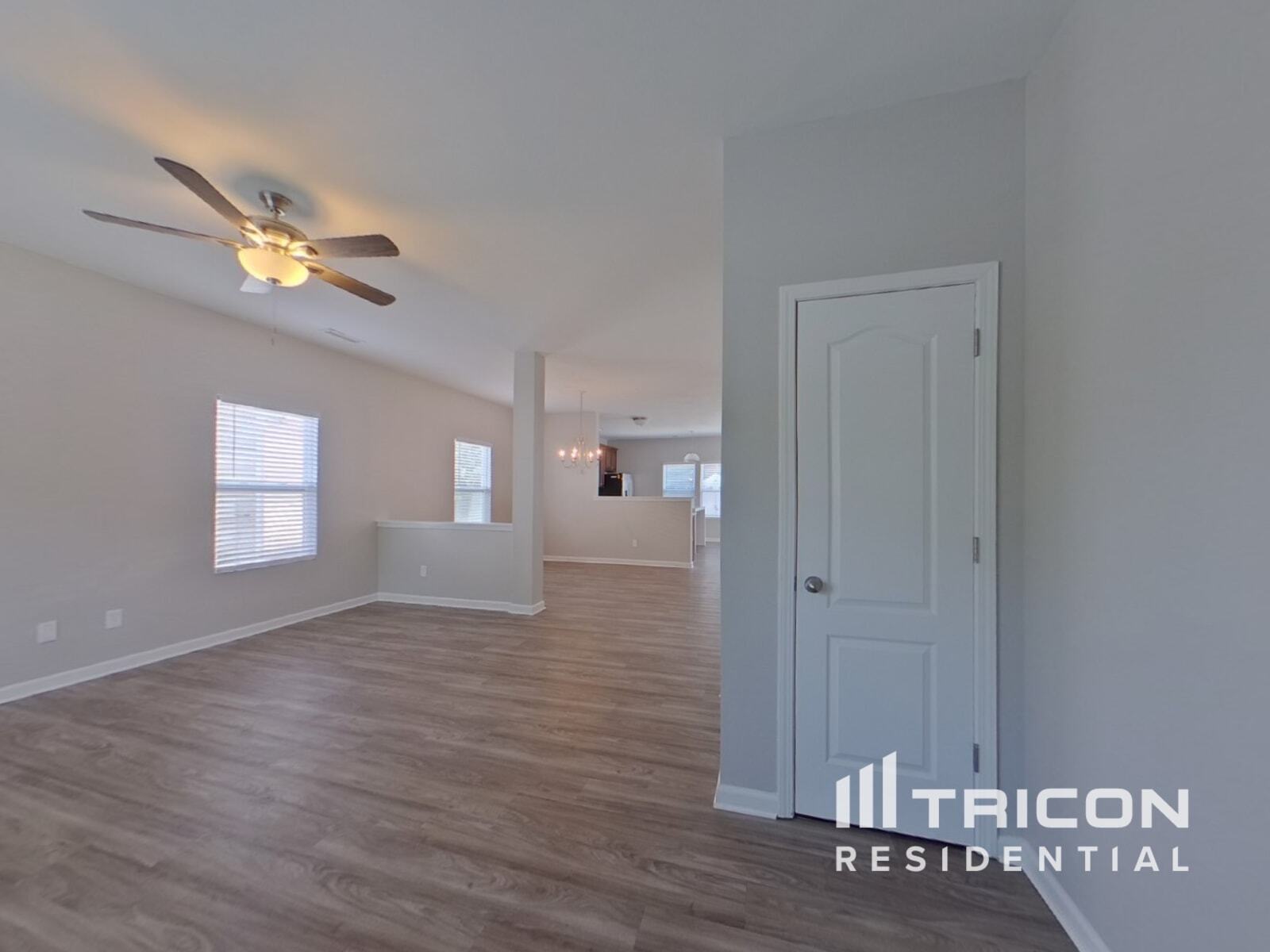 Building Photo - 15619 Lakepoint Forest Dr