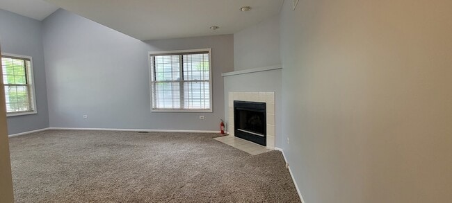 Building Photo - 3525 Princeton Ave
