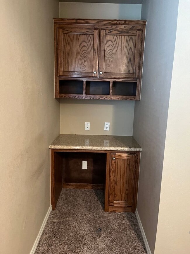 Building Photo - 2800 Steve's Way