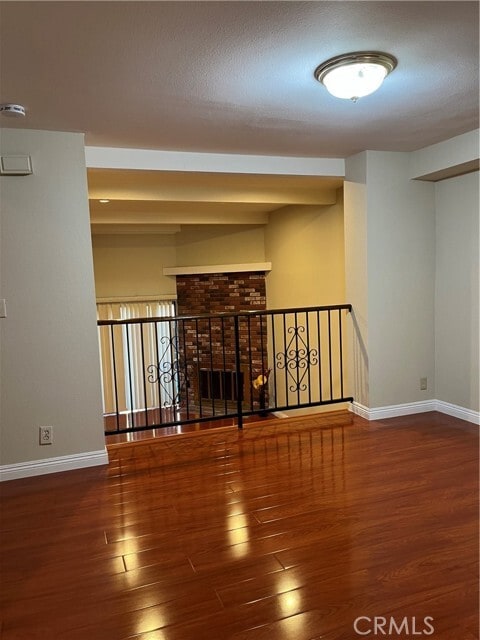 Building Photo - 320 N Marguerita Ave