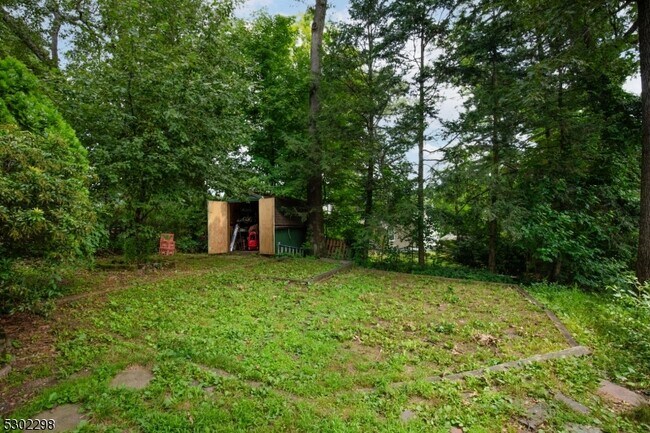 Building Photo - 31 Oliver Pl