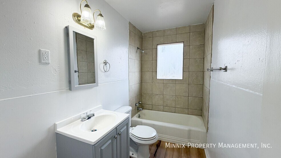 Building Photo - 2814 3rd St