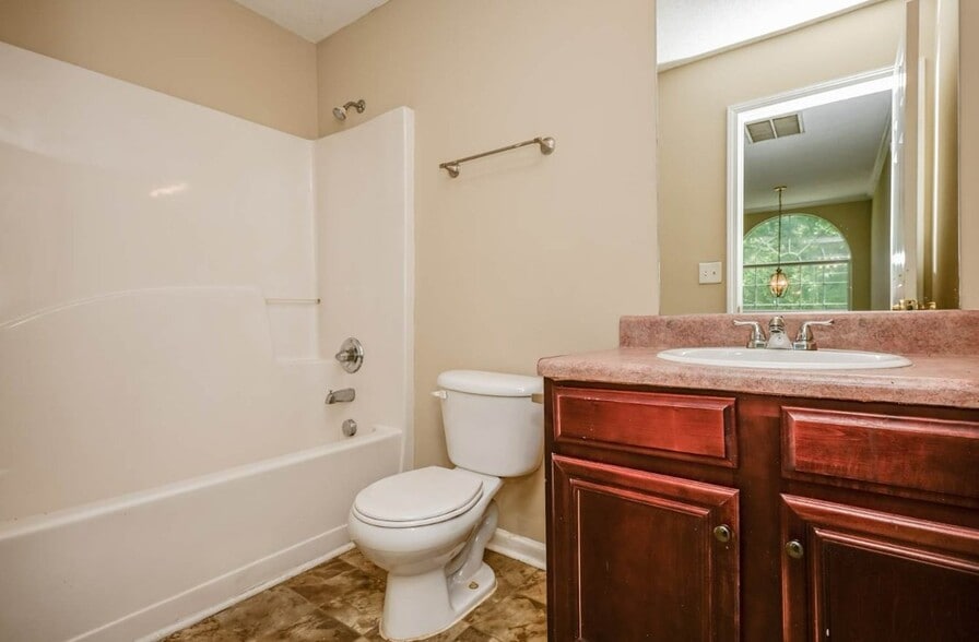 Building Photo - 2054 Boulder Gate Dr
