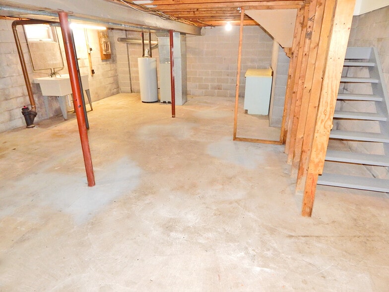 Full Basement - 95 Pine St