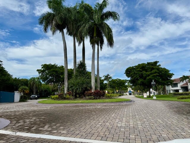 Building Photo - 741 Lyons Rd