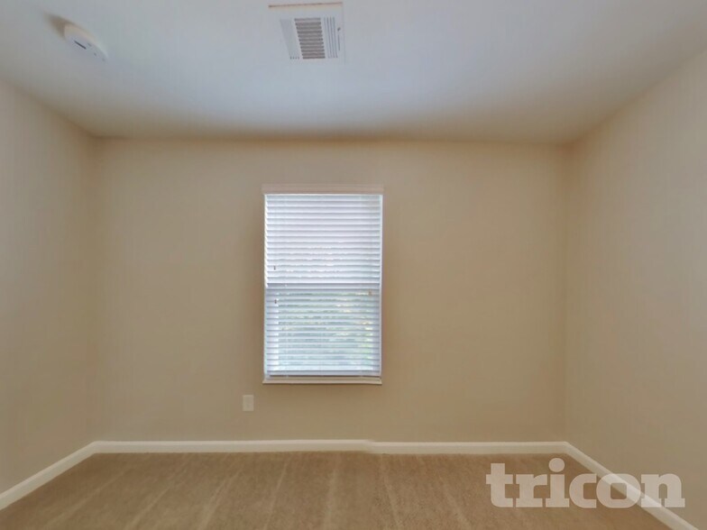 Building Photo - 10 Moonrise Crossing