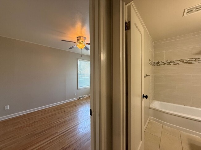 Building Photo - 743 S Fountain St