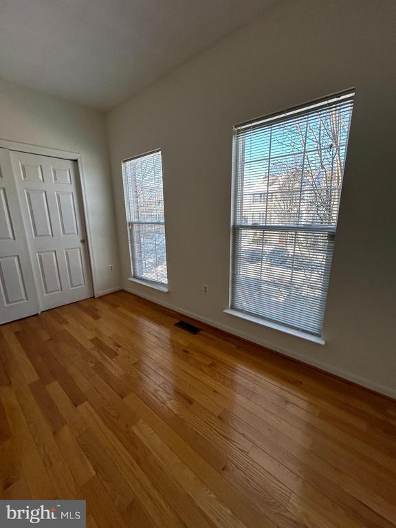 Building Photo - 2423 Dew Meadow Ct