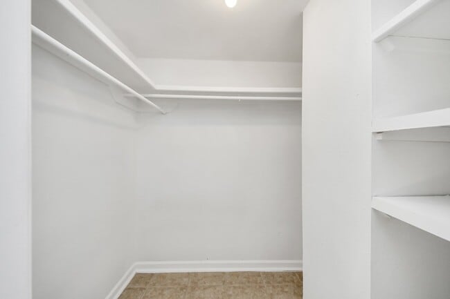 Building Photo - 4112 Meyerwood Dr