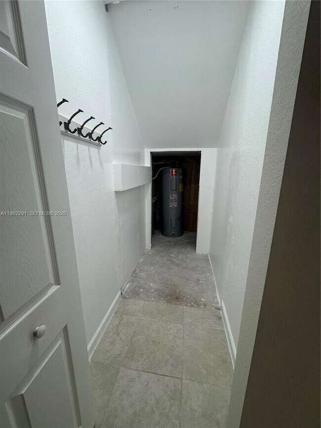 Building Photo - 17145 SW 92nd St