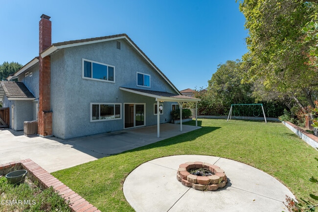 Building Photo - 1239 Honeysuckle Ct