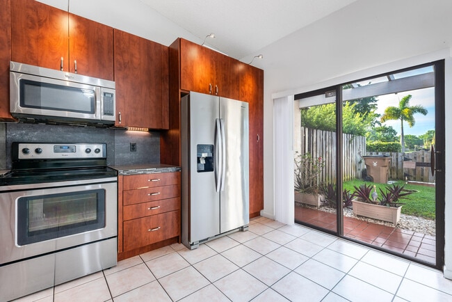 Building Photo - 1013 NW 53rd St
