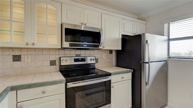 Building Photo - 10155 NW 9th St Cir