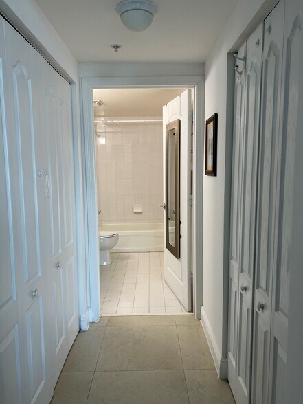 Building Photo - 117 NW 42nd Ave