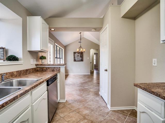 Building Photo - 626 Cribbs Dr