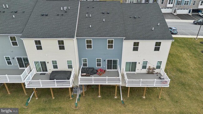 Building Photo - 120 Arden Wy
