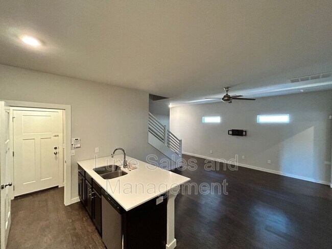 Building Photo - 2180 Buena Vida Ln