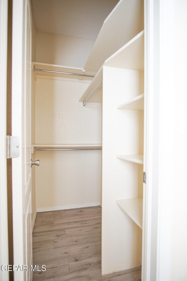 Building Photo - 5904 Cielo Del Rey Pl