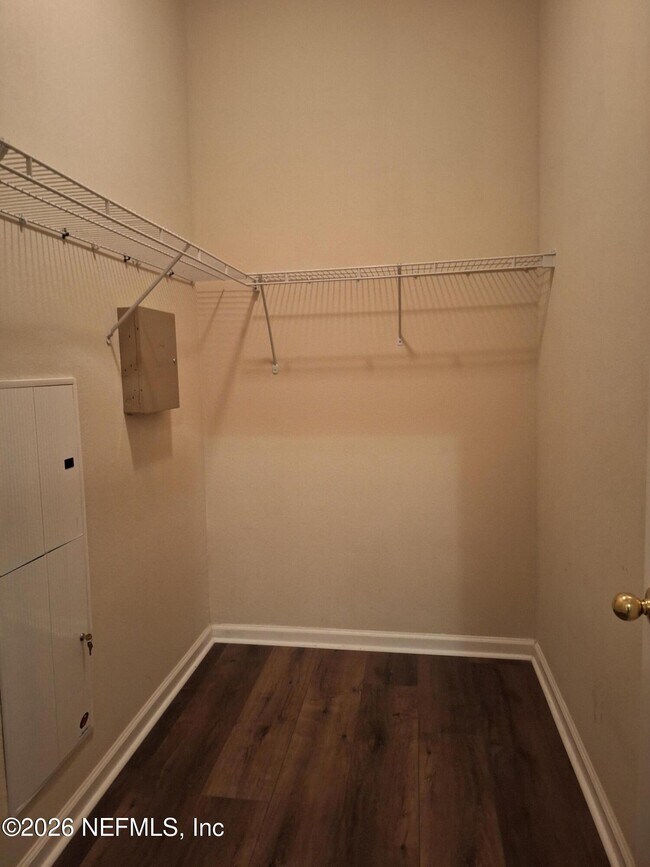 Building Photo - 7032 Deer Lodge Cir