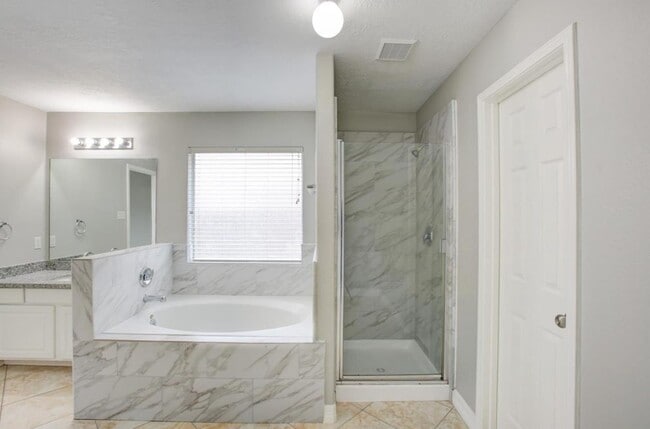 Building Photo - 2301 Wimberly Dr