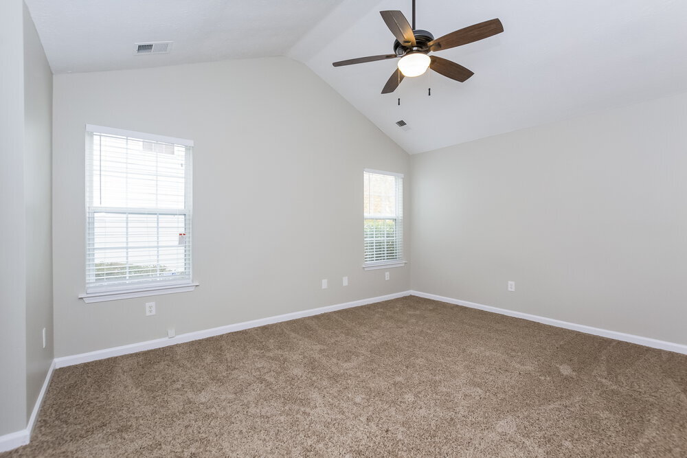 Building Photo - 3065 Trotters Field Dr SW