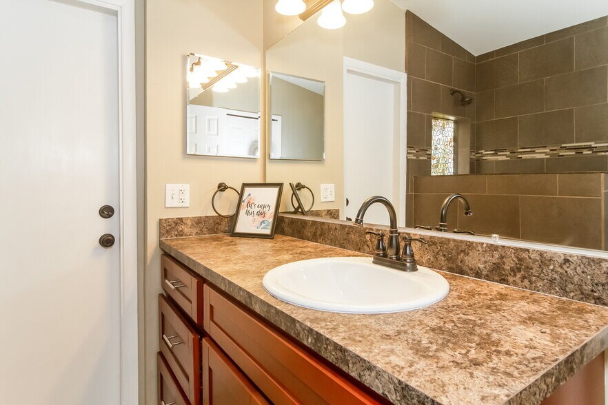 Building Photo - 1345 Bridlebrook Dr