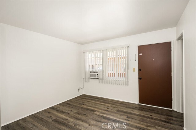 Building Photo - 124 W Adele St