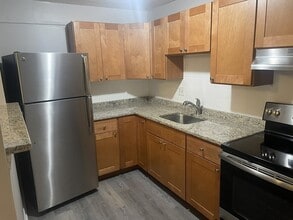 Building Photo - 55 Elmwood Park