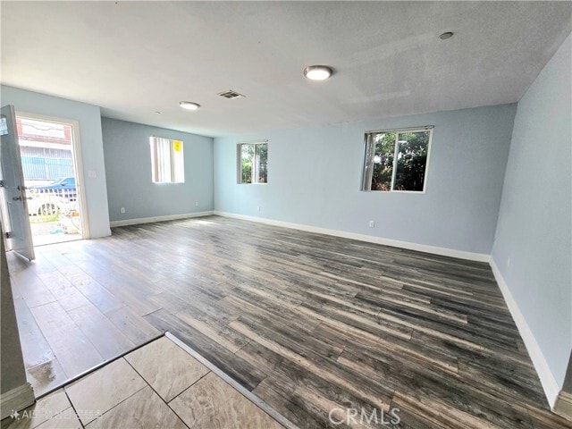 Building Photo - 715 W 58th St