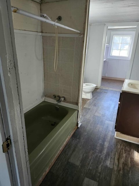 Building Photo - 2 Bedrooms 1 Bathroom