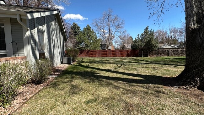 Building Photo - 636 Cheyenne Dr