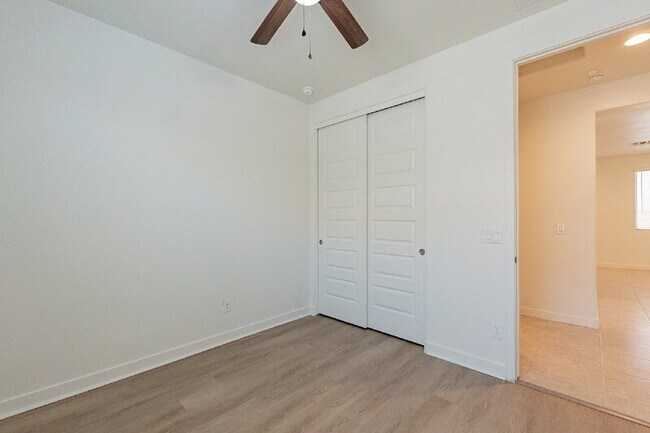 Building Photo - 3742 S 64th Dr