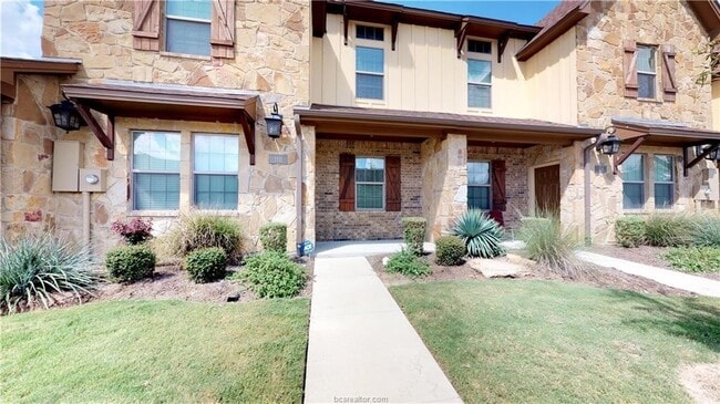 Building Photo - 4321 Commando Trl